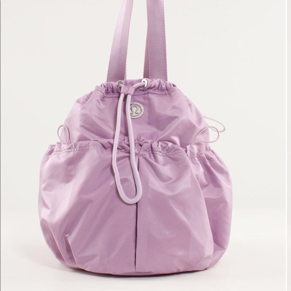 lululemon athletica Handbags - Lululemon Bliss Bag in rose quartz